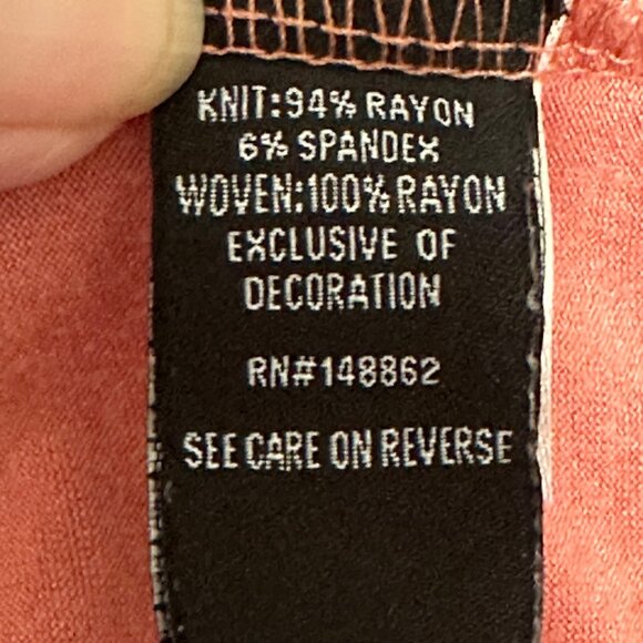 Torrid Womens Plus Size 5 (5X) Embroidered Top Rose Back Tie Closure Boho - Picture 5 of 9